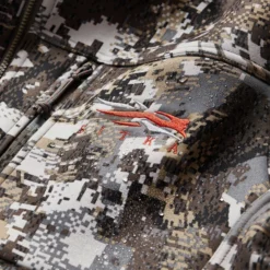 'Sitka' Men's Traverse Jacket - Whitetail : Elevated II -Carhart Clothing Shop IMG SITKA WT 2022 600028 EV Traverse Jacket Optifade Elevated II 592p Studio 00303 1024x1024@2x